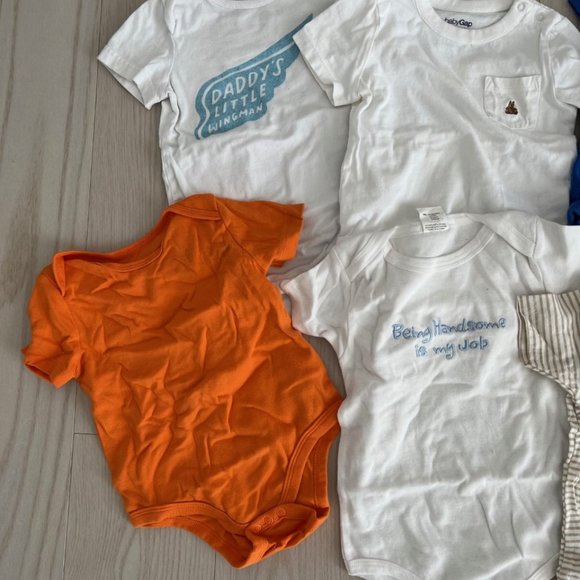 Set of 11 Boy's Bodysuits Playsuits 12-24 Months - Picture 5 of 5